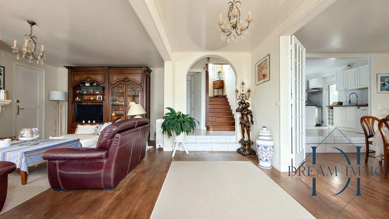 Maison - 179 m² - 4 pièces