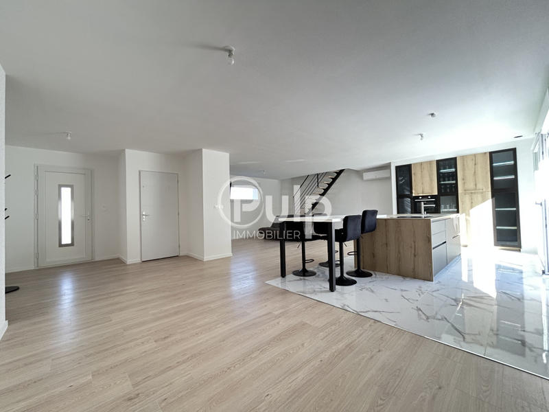 Maison - 145 m² - 5 pièces