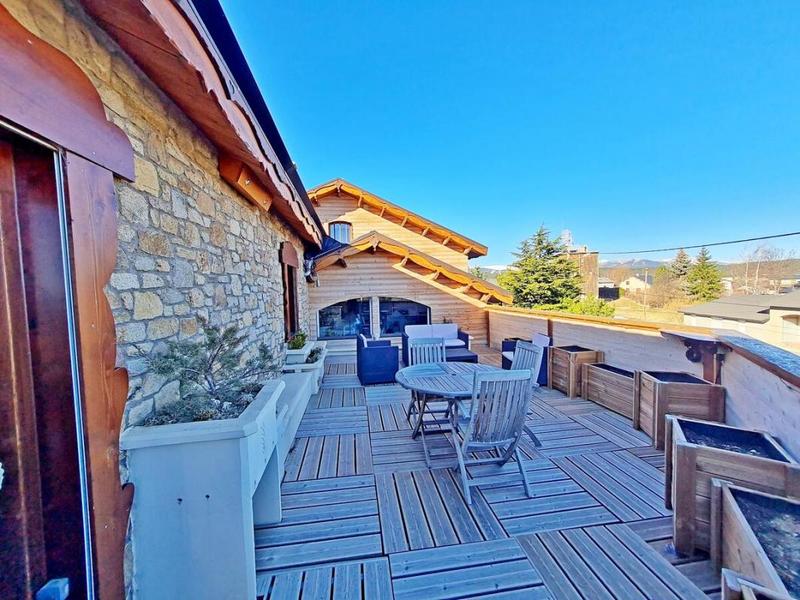 Châlet - 218 m² - 11 pièces