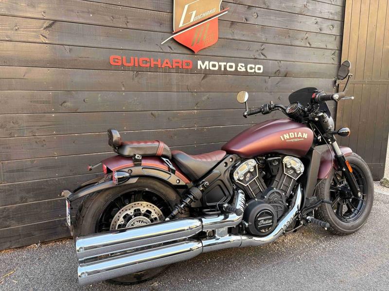 Indian Scout Bobber 1133 Maroon Metallic