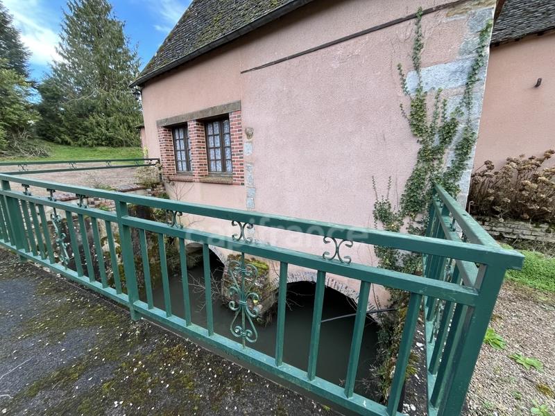 Maison - 494 m² - 13 pièces