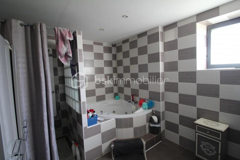 Maison ancienne - 159 m² - 7 pièces