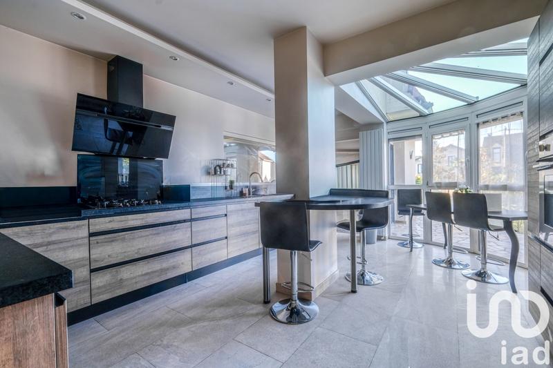 Maison de maîtres - 400 m² - 7 pièces