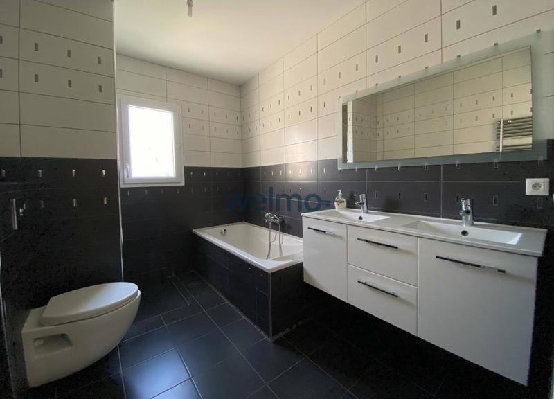 Maison - 121 m² - 5 pièces