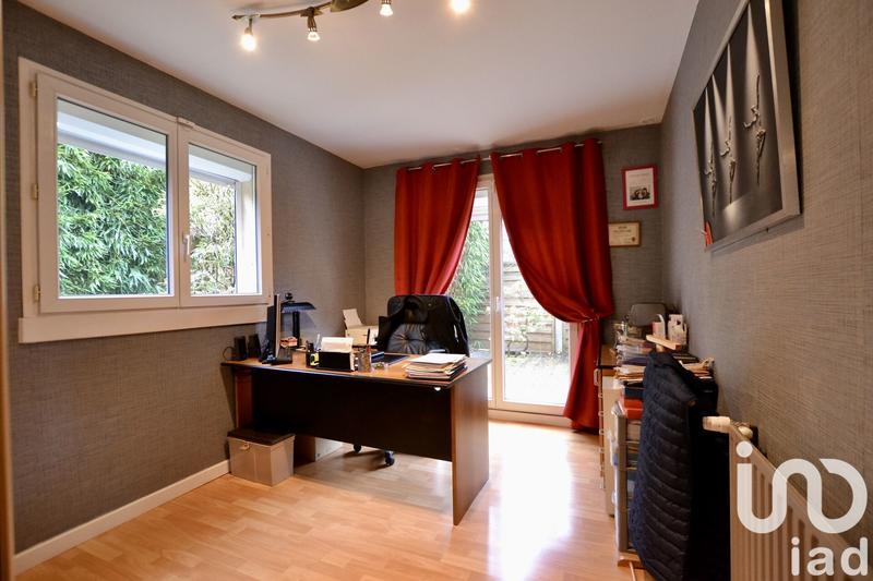 Maison - 181 m² - 8 pièces