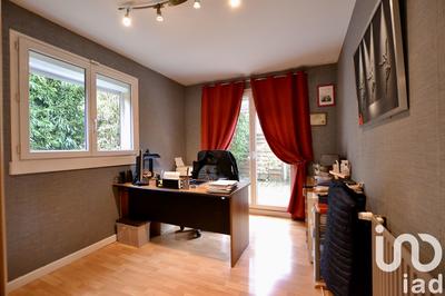 Maison - 181 m² - 8 pièces