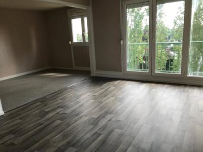 Appartement - 82 m² - 4 pièces