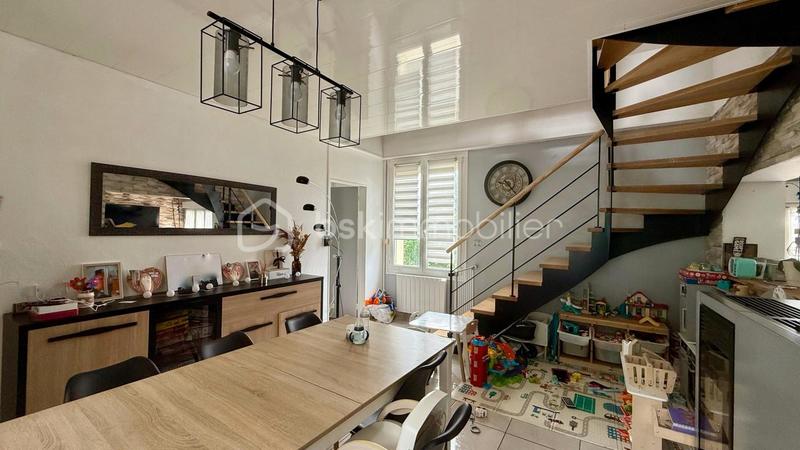 Maison - 91 m² - 4 pièces