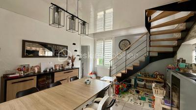 Maison - 91 m² - 4 pièces