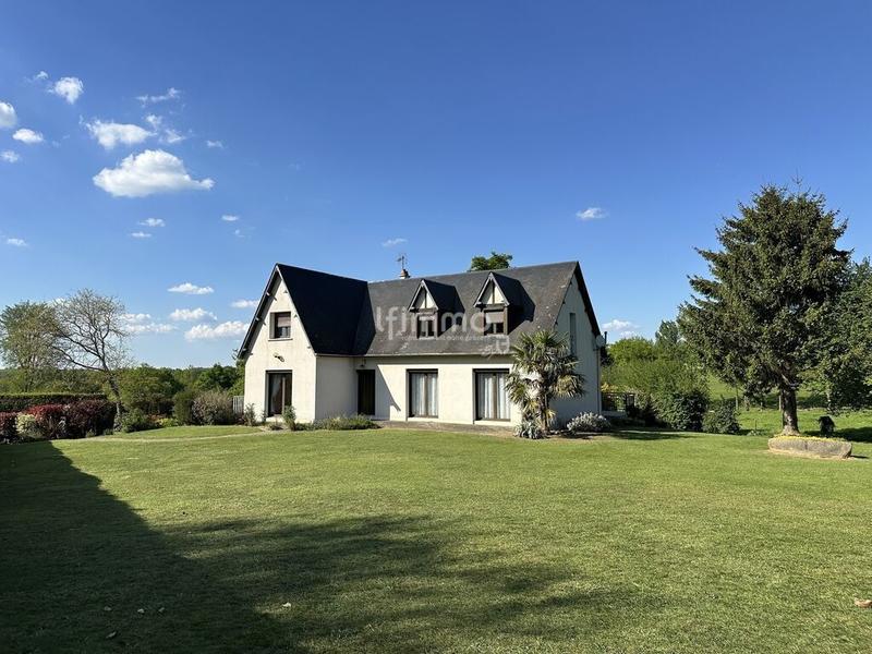 Maison - 156 m² - 8 pièces