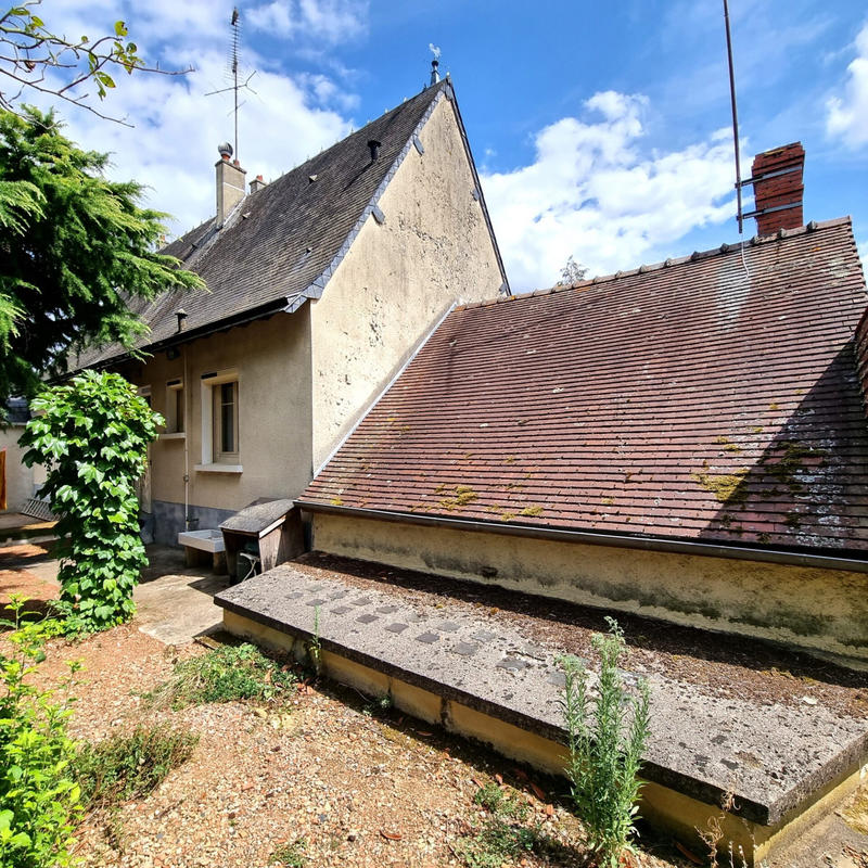 Maison - 92 m² - 5 pièces