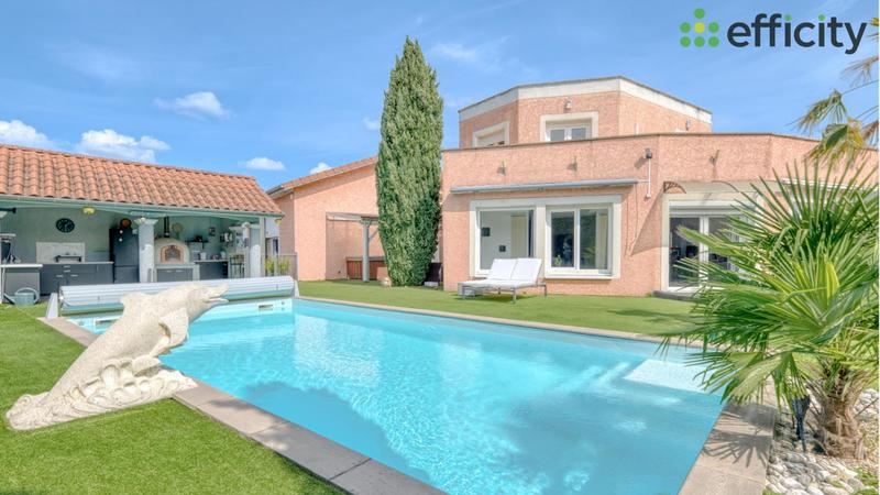 Pavillon - 264 m² - 8 pièces