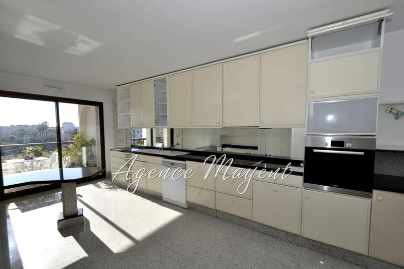 Appartement - 115 m² - 3 pièces