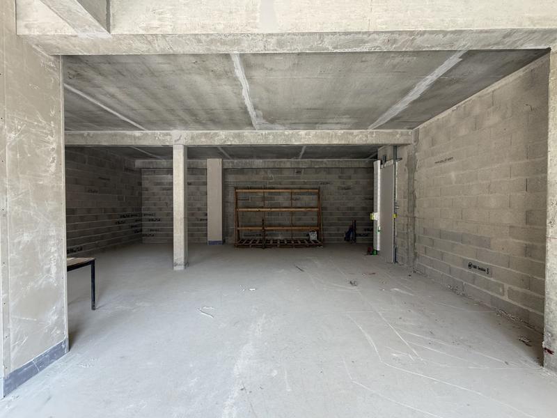 Local commercial - 210 m²