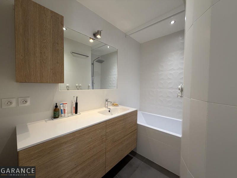 Appartement - 62 m² - 3 pièces