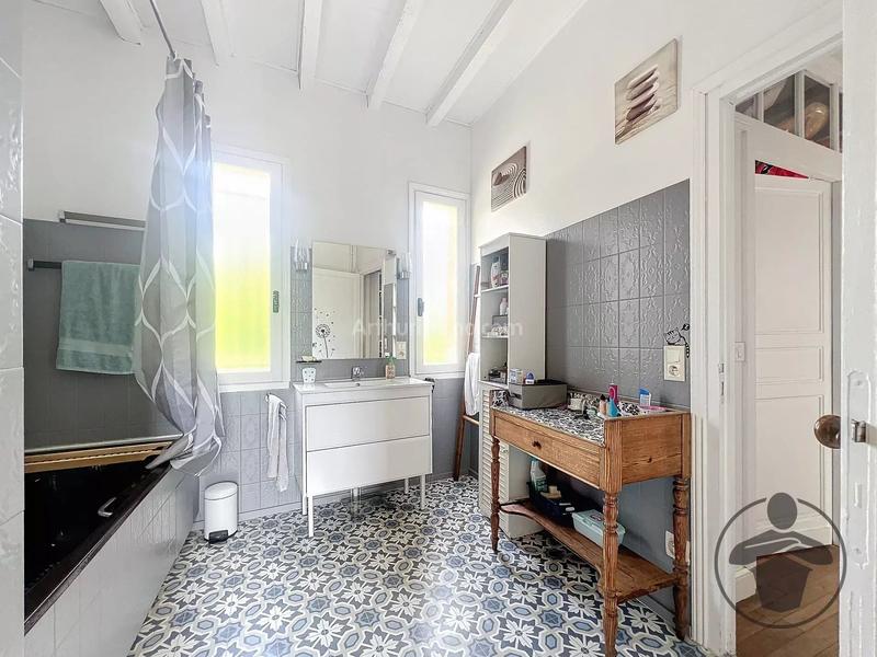 Maison - 164 m² - 4 pièces