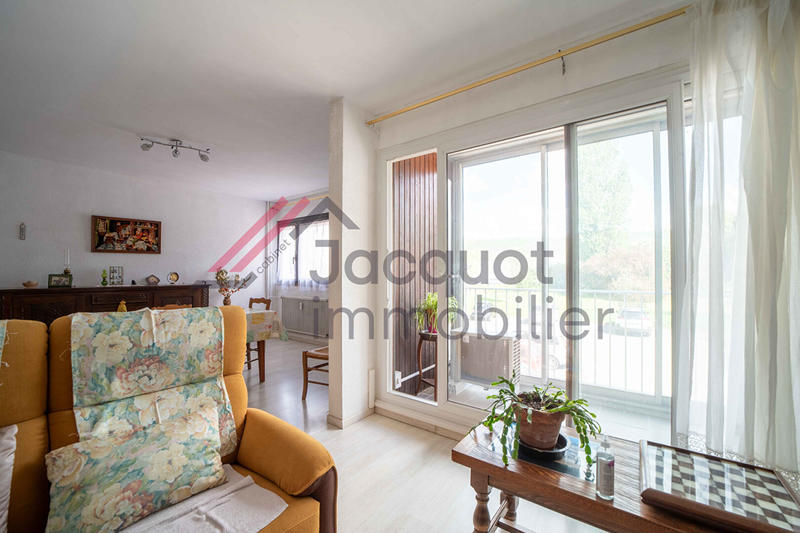 Appartement - 79 m² - 3 pièces