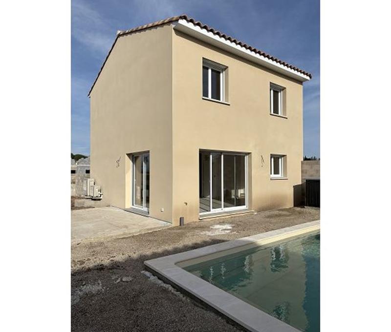 Villa - 90 m² - 4 pièces