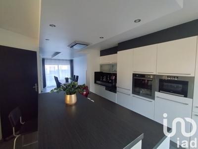 Maison - 102 m² - 5 pièces