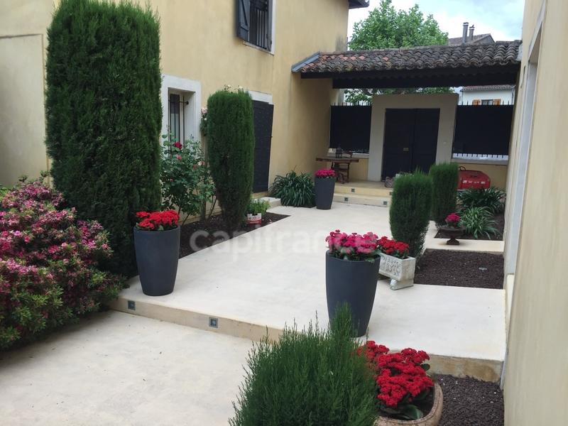 Maison - 295 m² - 7 pièces