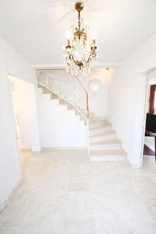 Maison - 170 m² - 8 pièces