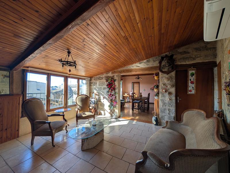 Appartement - 89 m² - 5 pièces