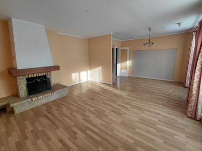 Maison - 150 m² - 8 pièces