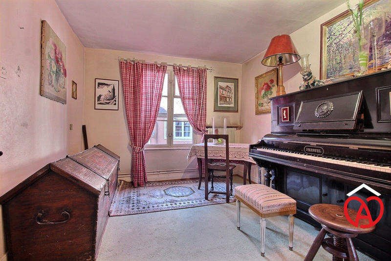 Appartement - 170 m² - 6 pièces