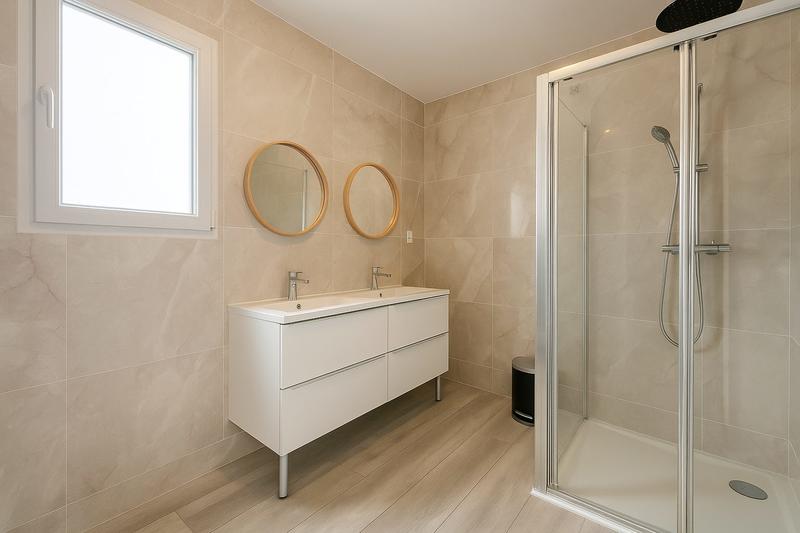 Maison contemporaine - 150 m² - 6 pièces