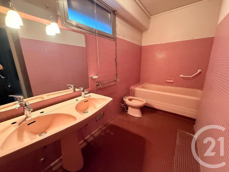 Appartement - 115 m² - 5 pièces