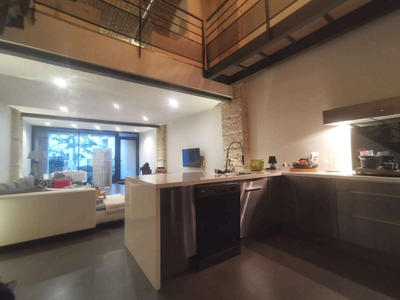 Appartement - 106 m² - 4 pièces