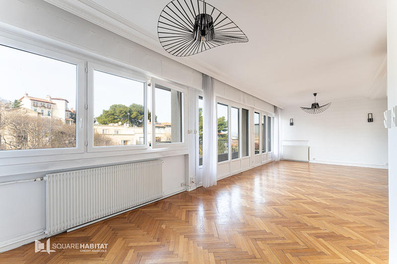 Appartement - 82 m² - 3 pièces