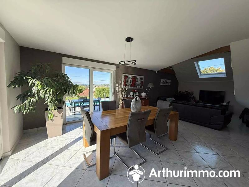 Maison - 151 m² - 6 pièces