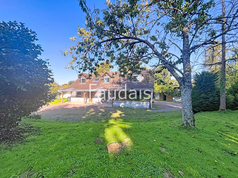 Maison - 122 m² - 6 pièces