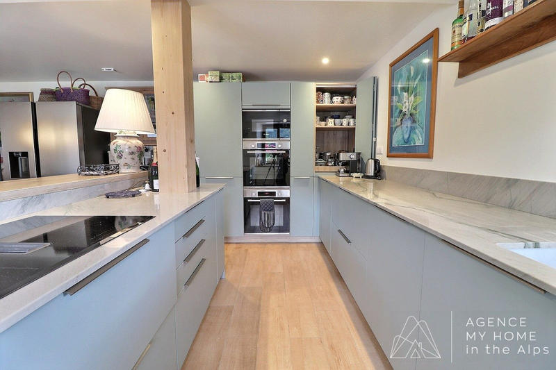 Châlet - 368 m² - 9 pièces