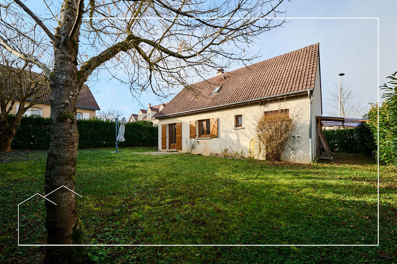 Maison - 99 m² - 4 pièces