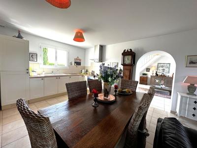 Maison traditionnelle - 110 m² - 5 pièces