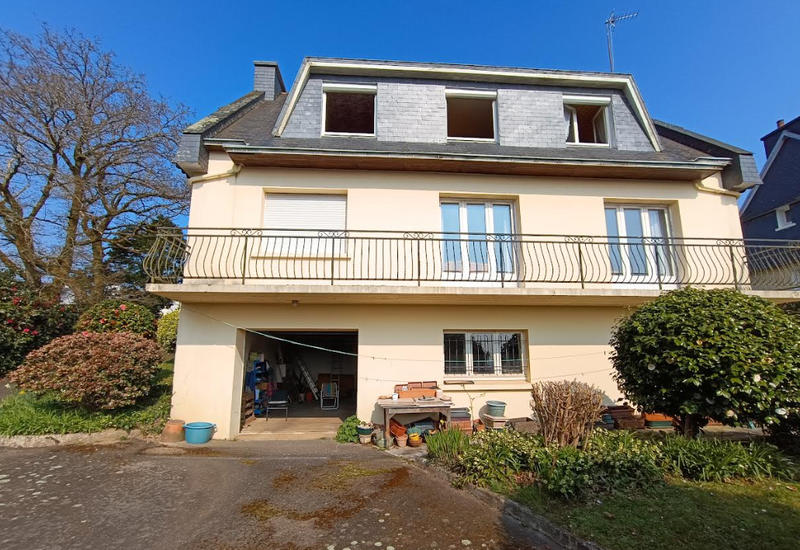 Maison - 130 m² - 8 pièces