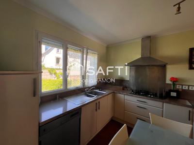 Maison - 157 m² - 7 pièces