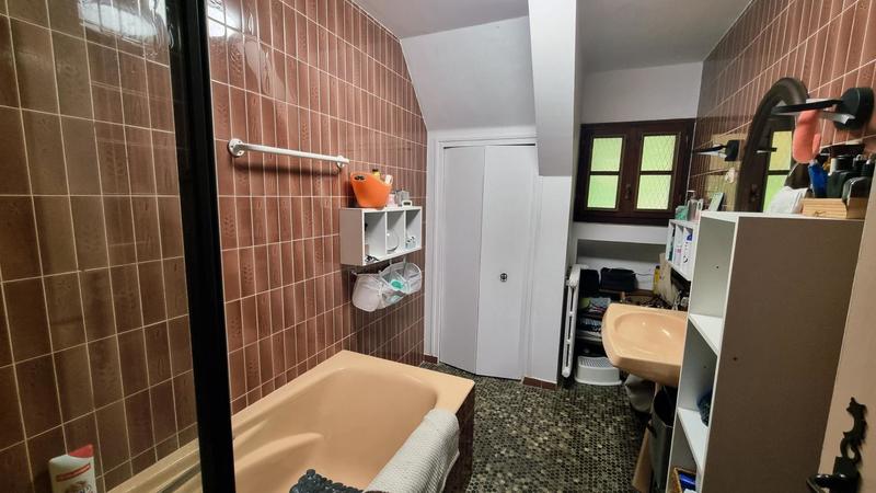 Maison - 186 m² - 6 pièces