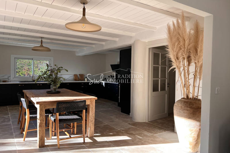 Maison - 190 m² - 9 pièces