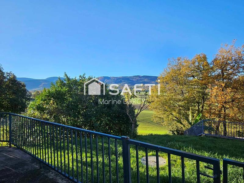 Maison - 207 m² - 11 pièces