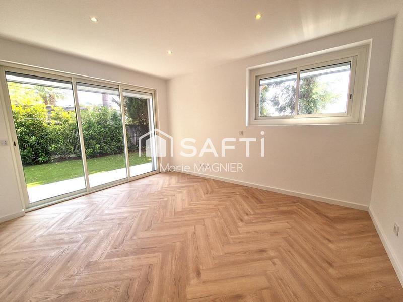 Maison - 266 m² - 7 pièces