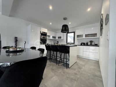 Maison de ville - 106 m² - 6 pièces