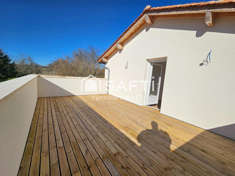 Maison - 240 m² - 10 pièces