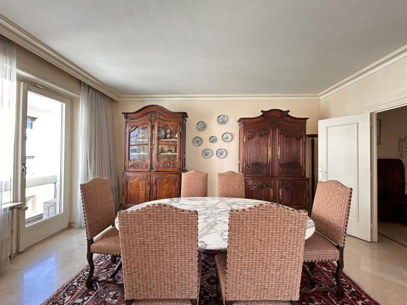 Appartement - 193 m² - 5 pièces