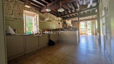 Maison en pierre - 174 m² - 8 pièces