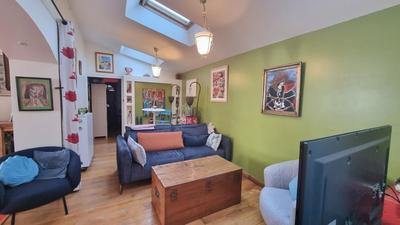 Loft - 138 m² - 6 pièces