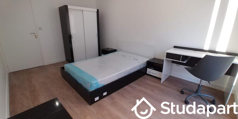 Chambre - 12 m² - 1 pièce