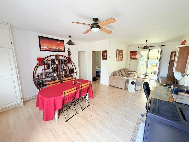 Maison - 137 m² - 6 pièces